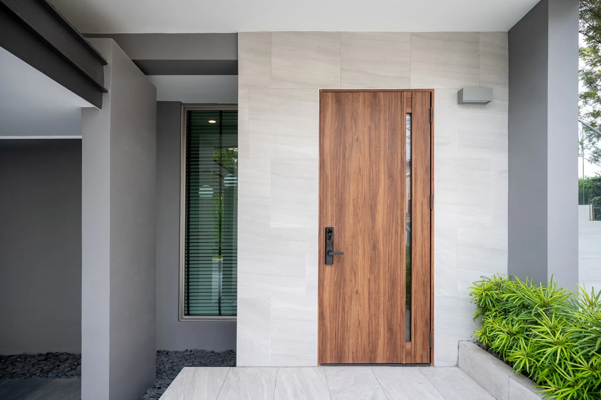 steel-entrance-doors-2